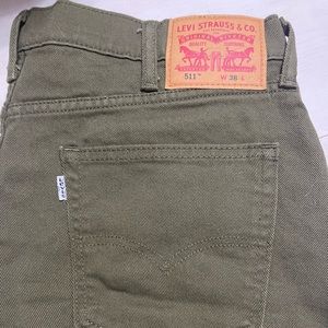 army green 511 Levi cropped shorts, W38